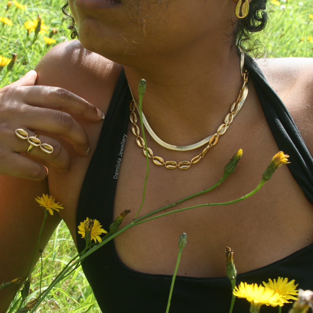 Cowrie Trio Ring - Gold Steel