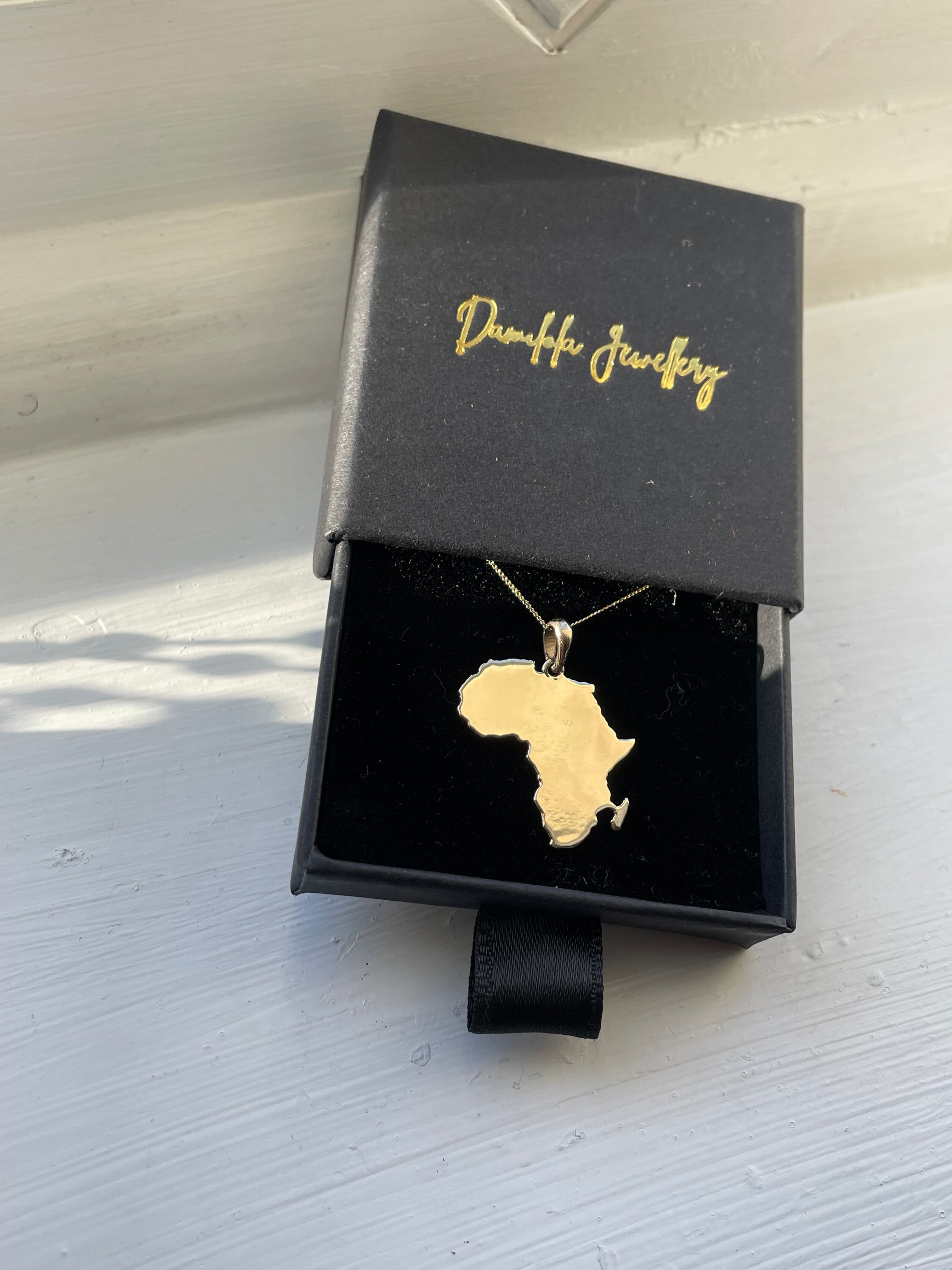 9ct Gold & 999 Silver Africa Pendant Necklace