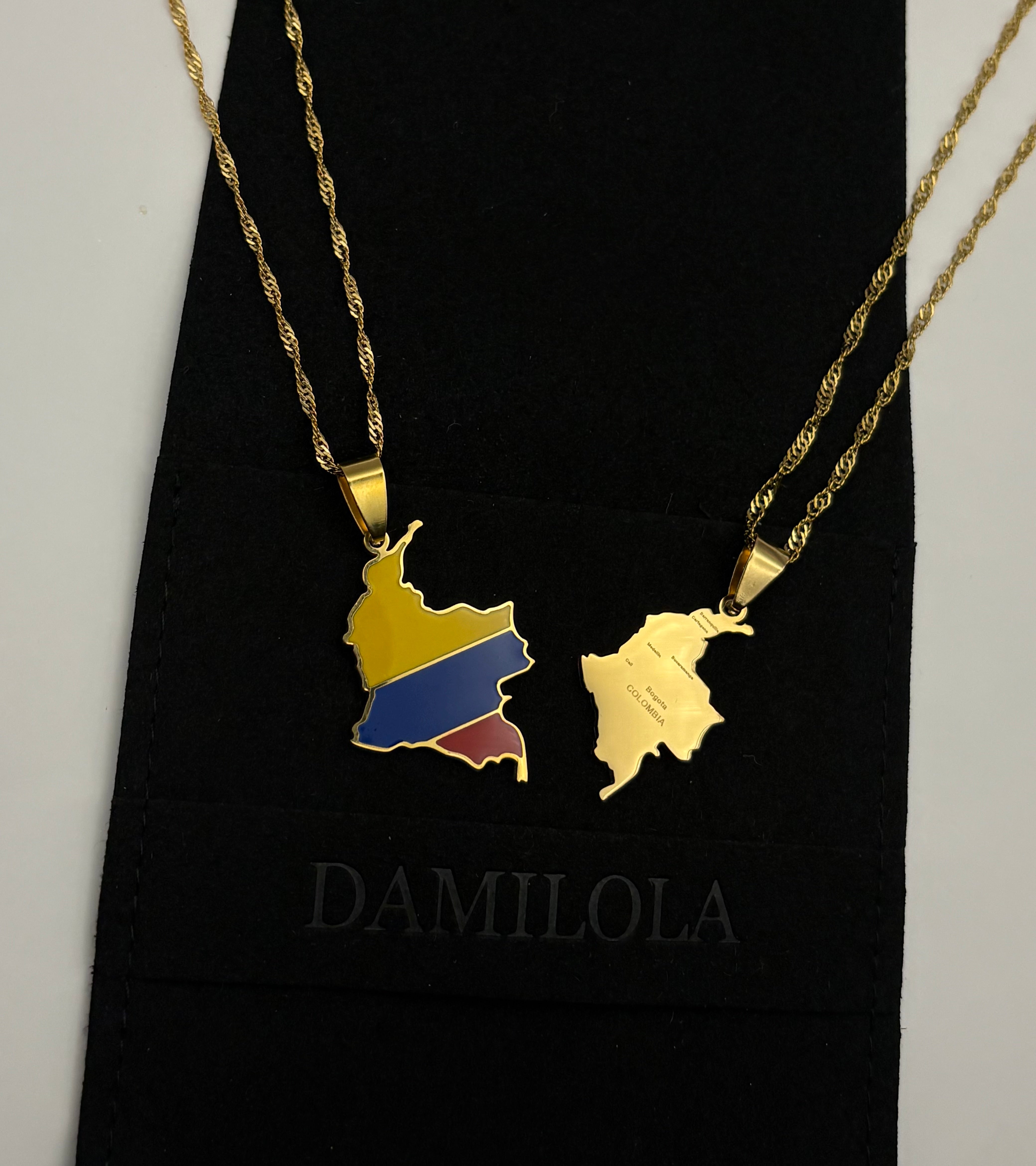 Colombia Map Engraved Necklace - Gold
