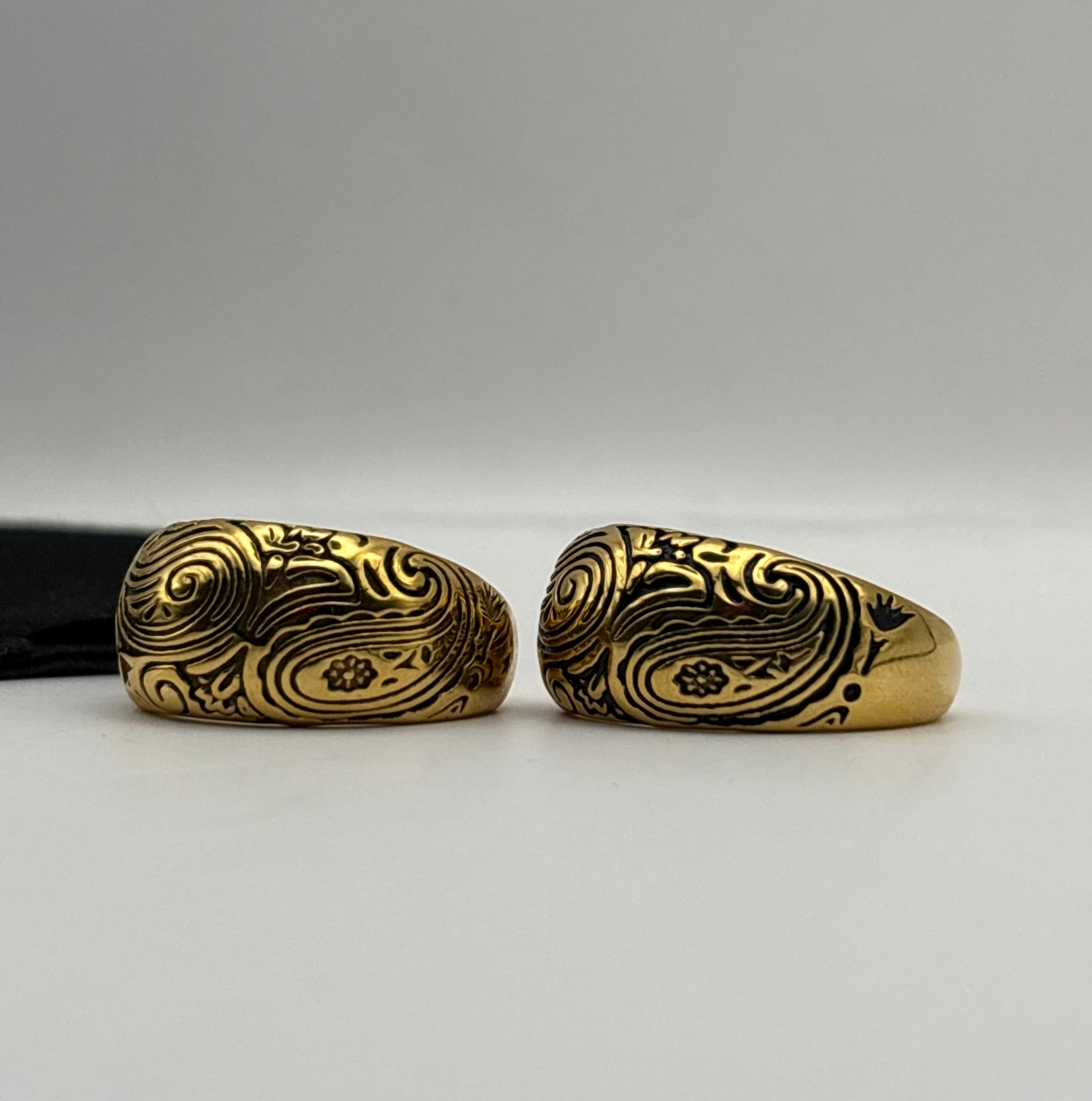 The Code ‘Noir’ Ring - Gold/Silver