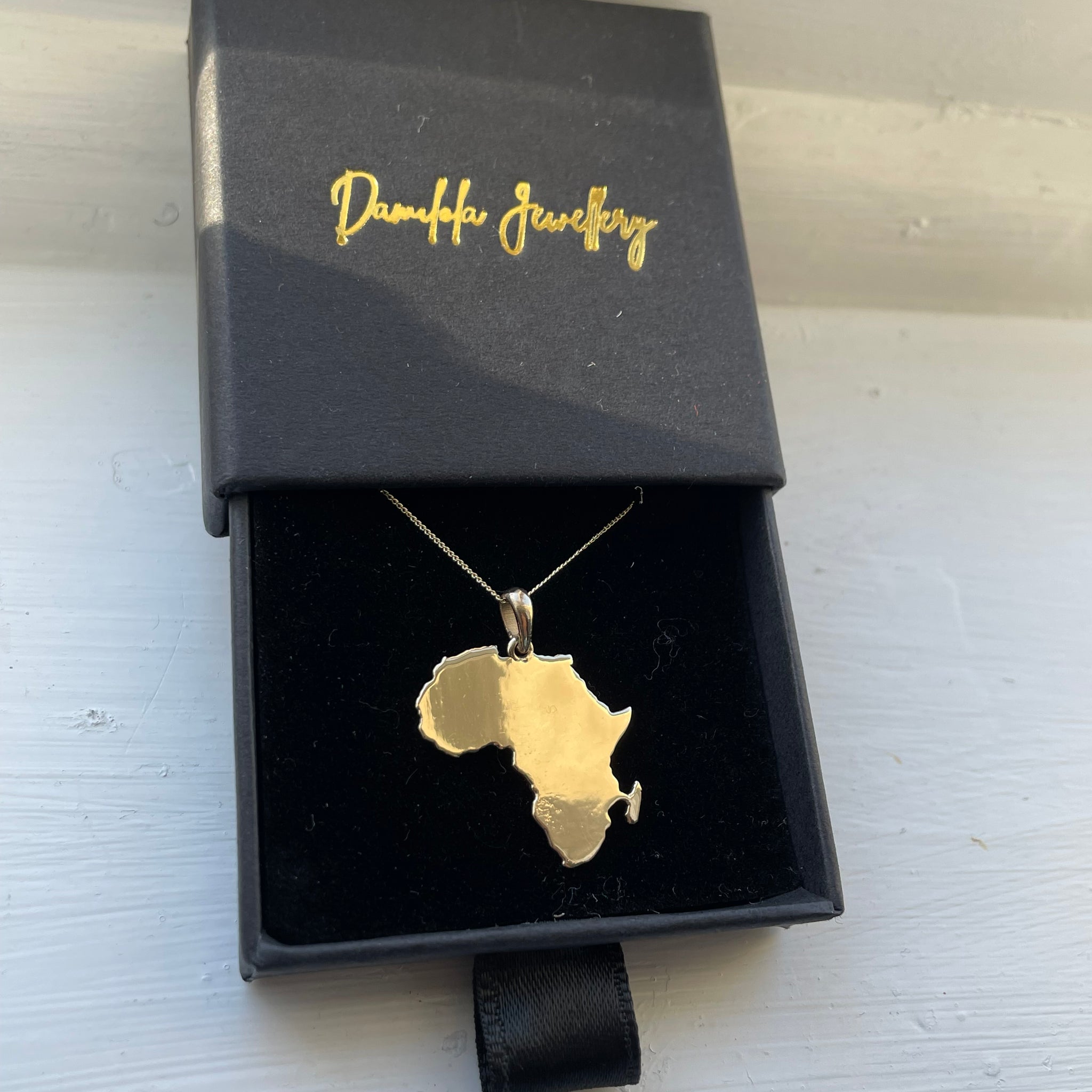 9ct Gold & 999 Silver Africa Pendant Necklace
