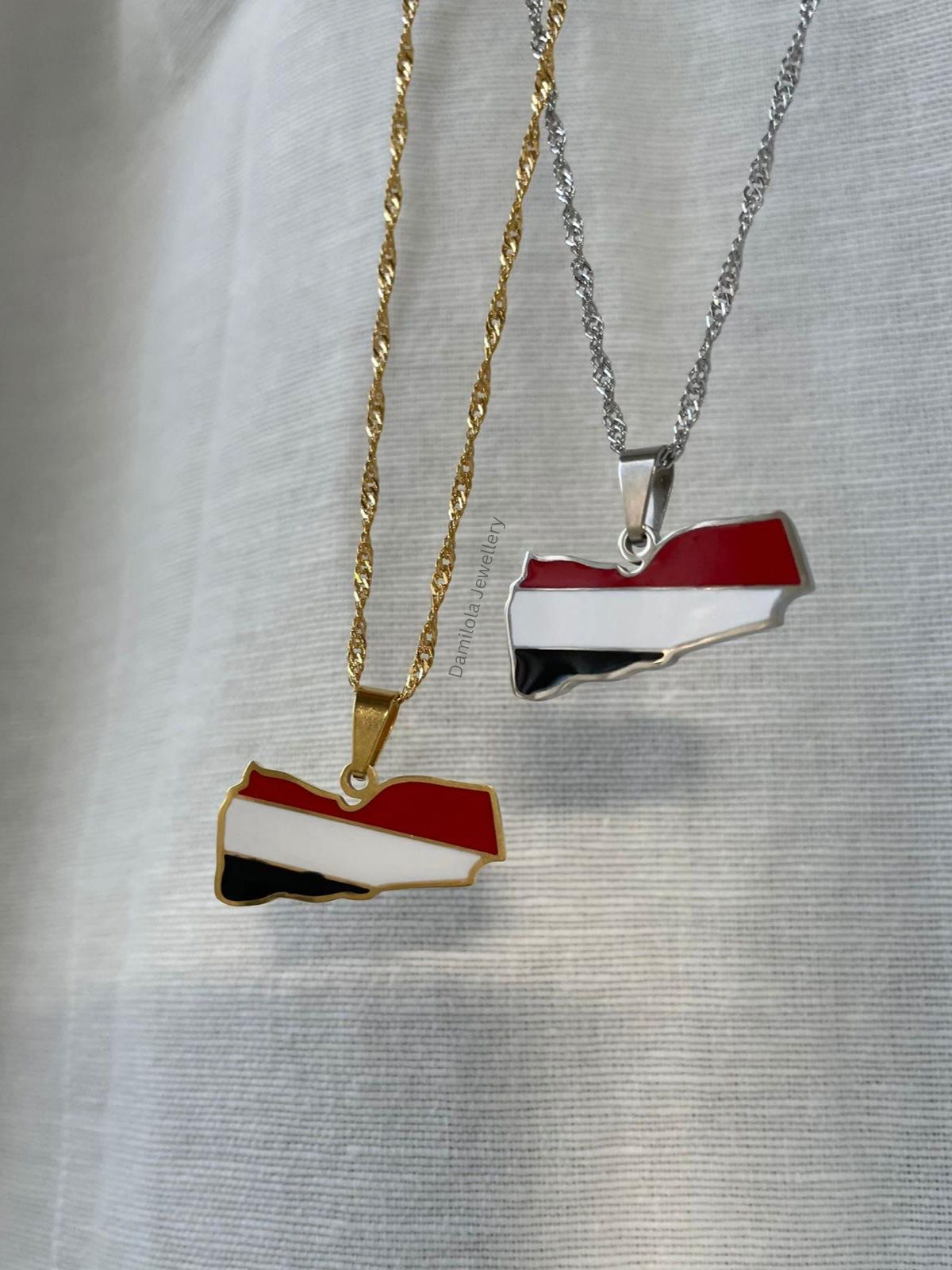 Yemen - Flag Map Necklace 🇾🇪