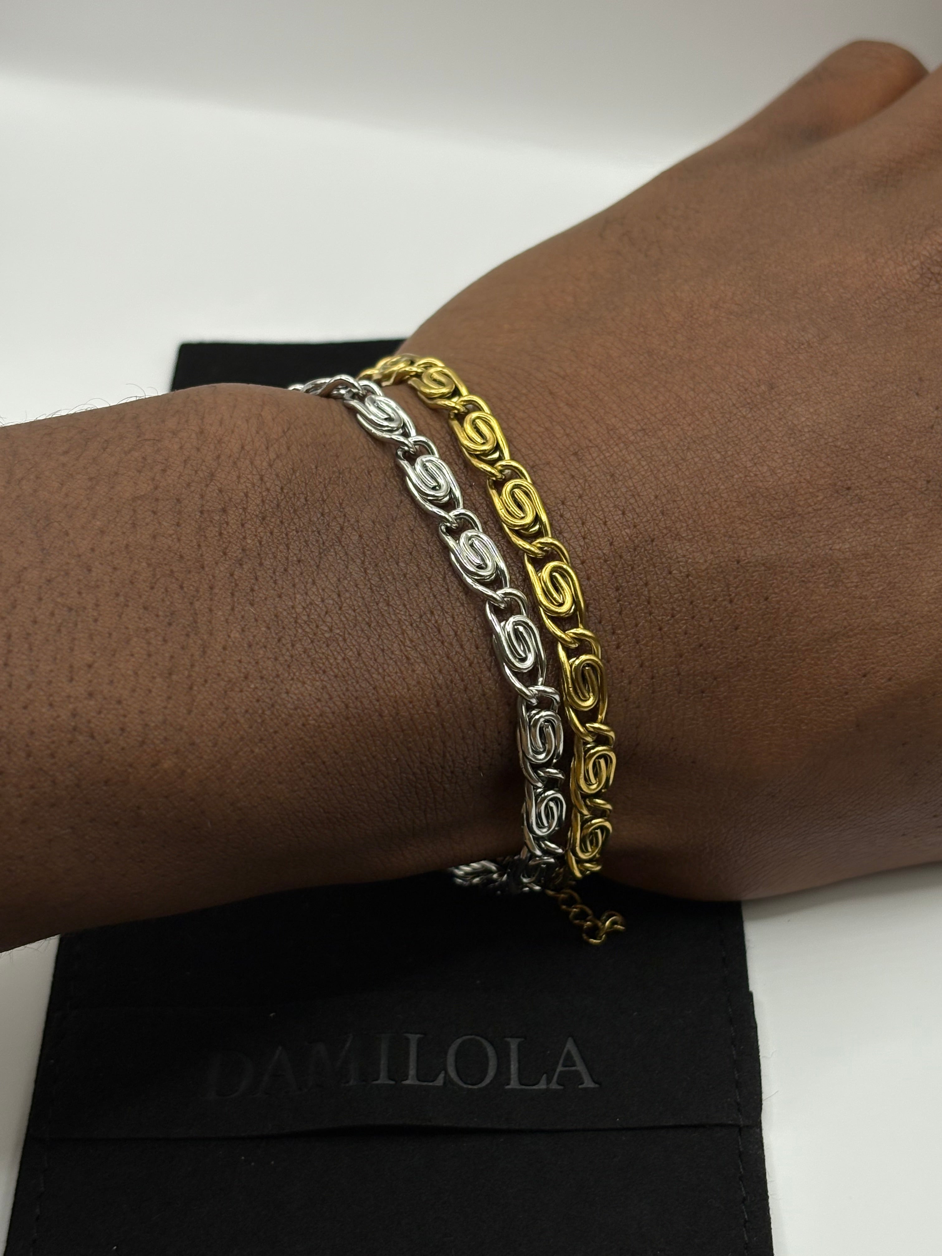 New ‘Interlocked’ Bracelet Chain - Silver/Gold