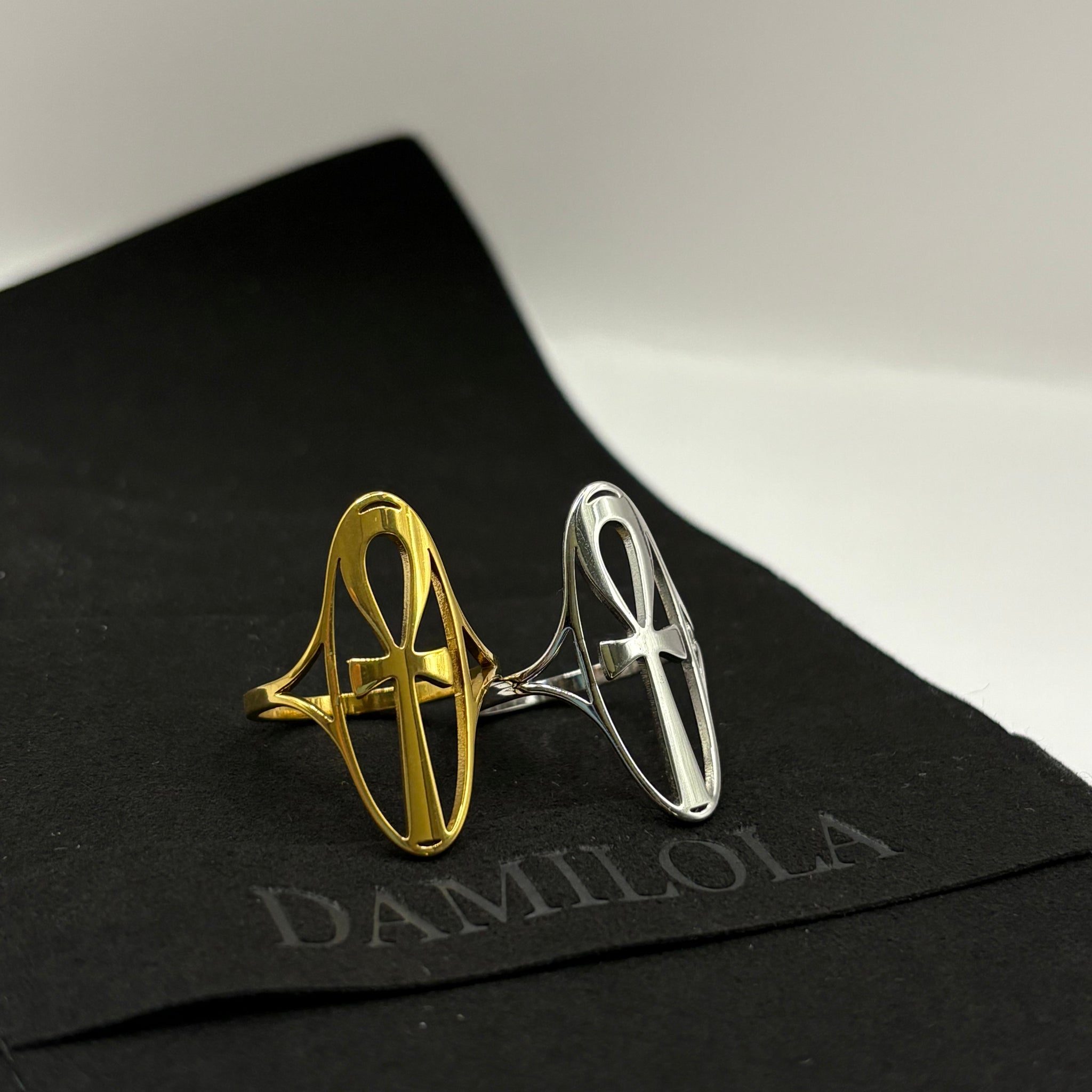 Ankh Ring - Large Oval - Silver/Gold