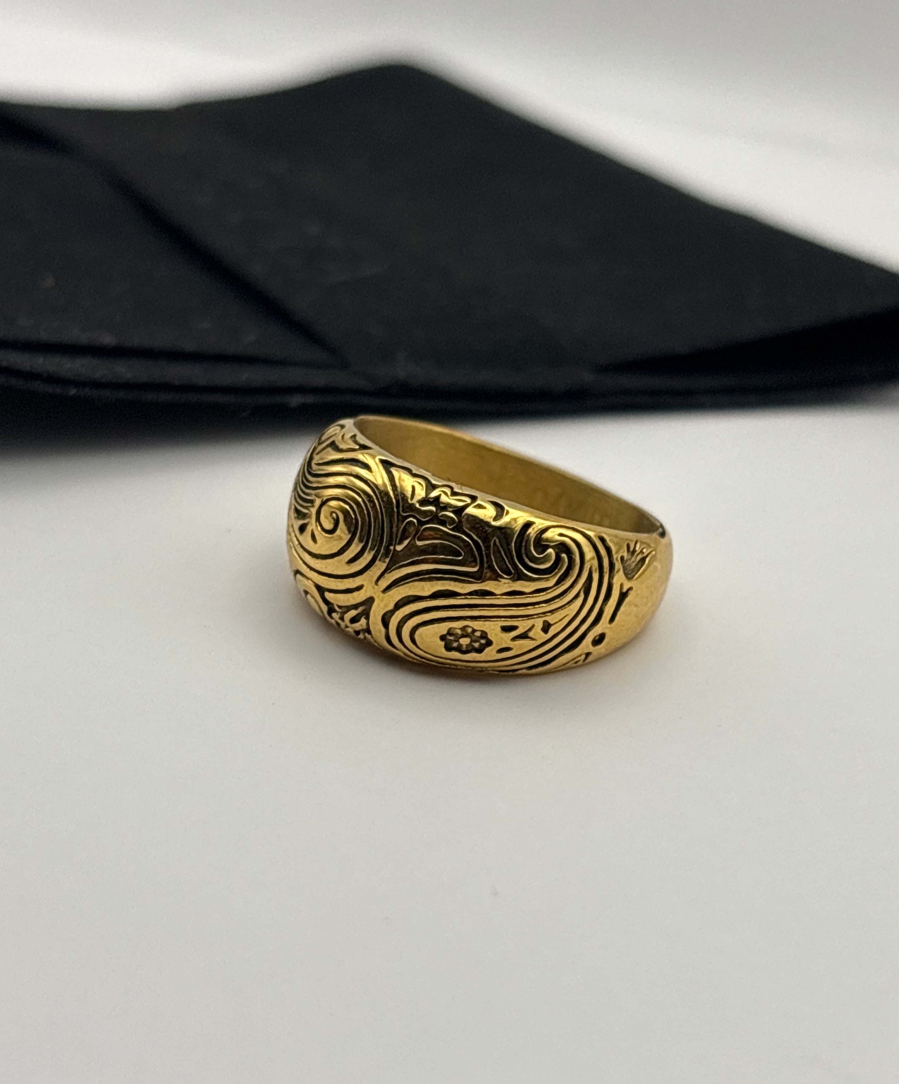The Code ‘Classic’ Dome Ring - Gold