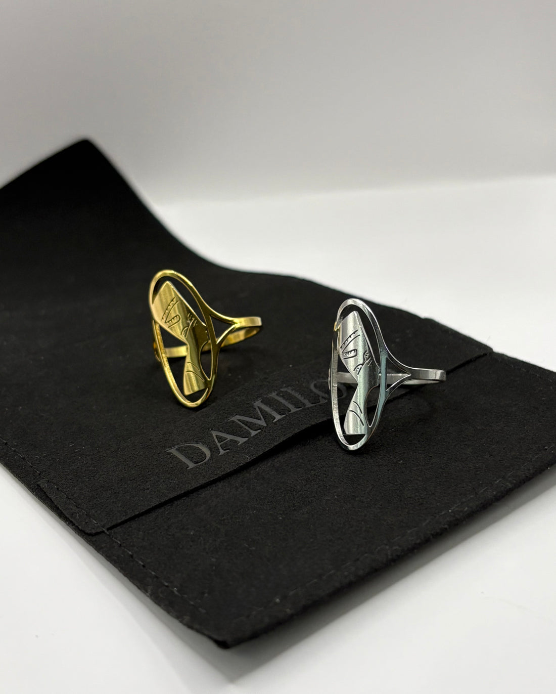 Nefertiti Ring - Large Oval - Gold/Silver