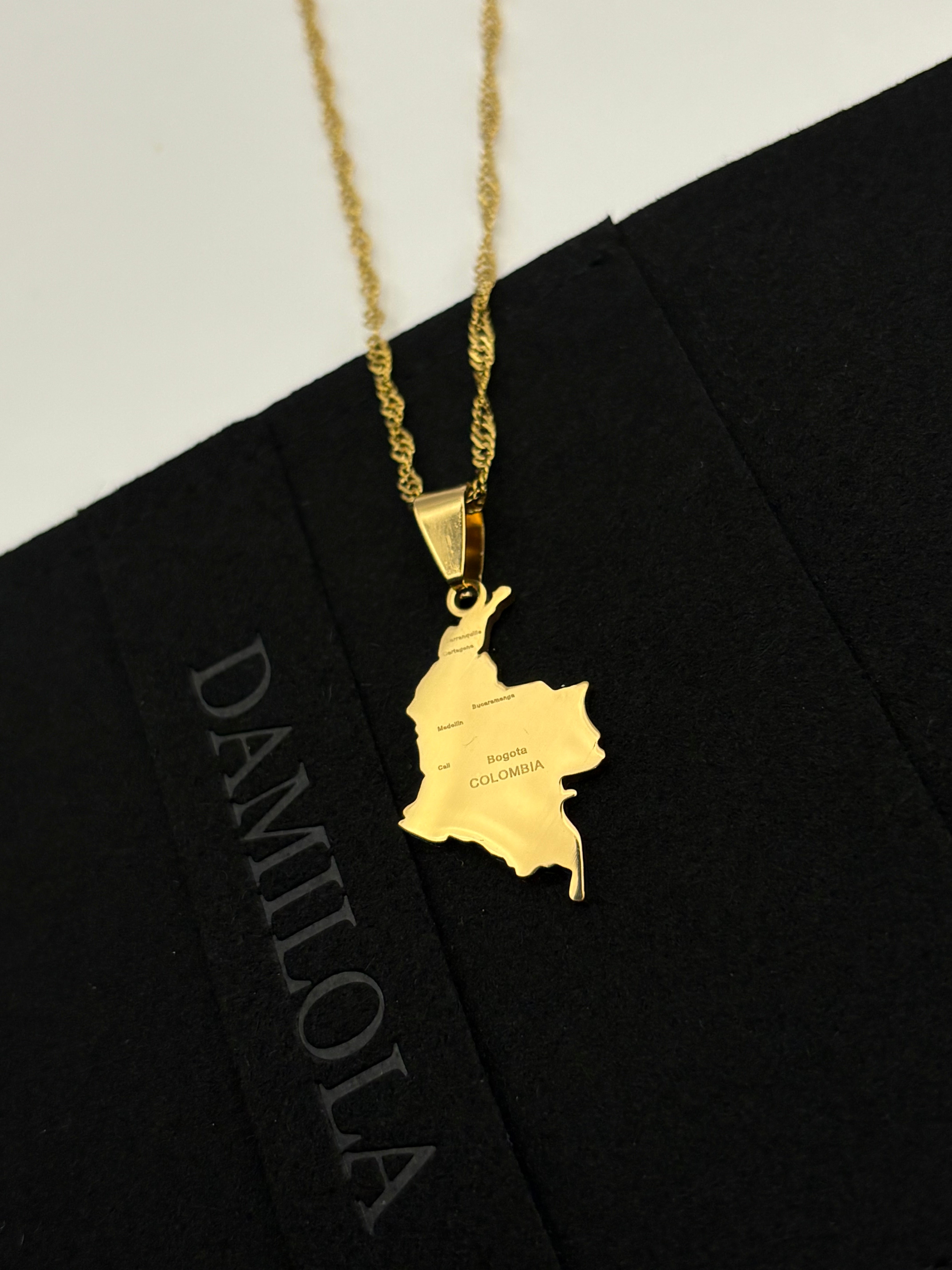 Colombia Map Engraved Necklace - Gold