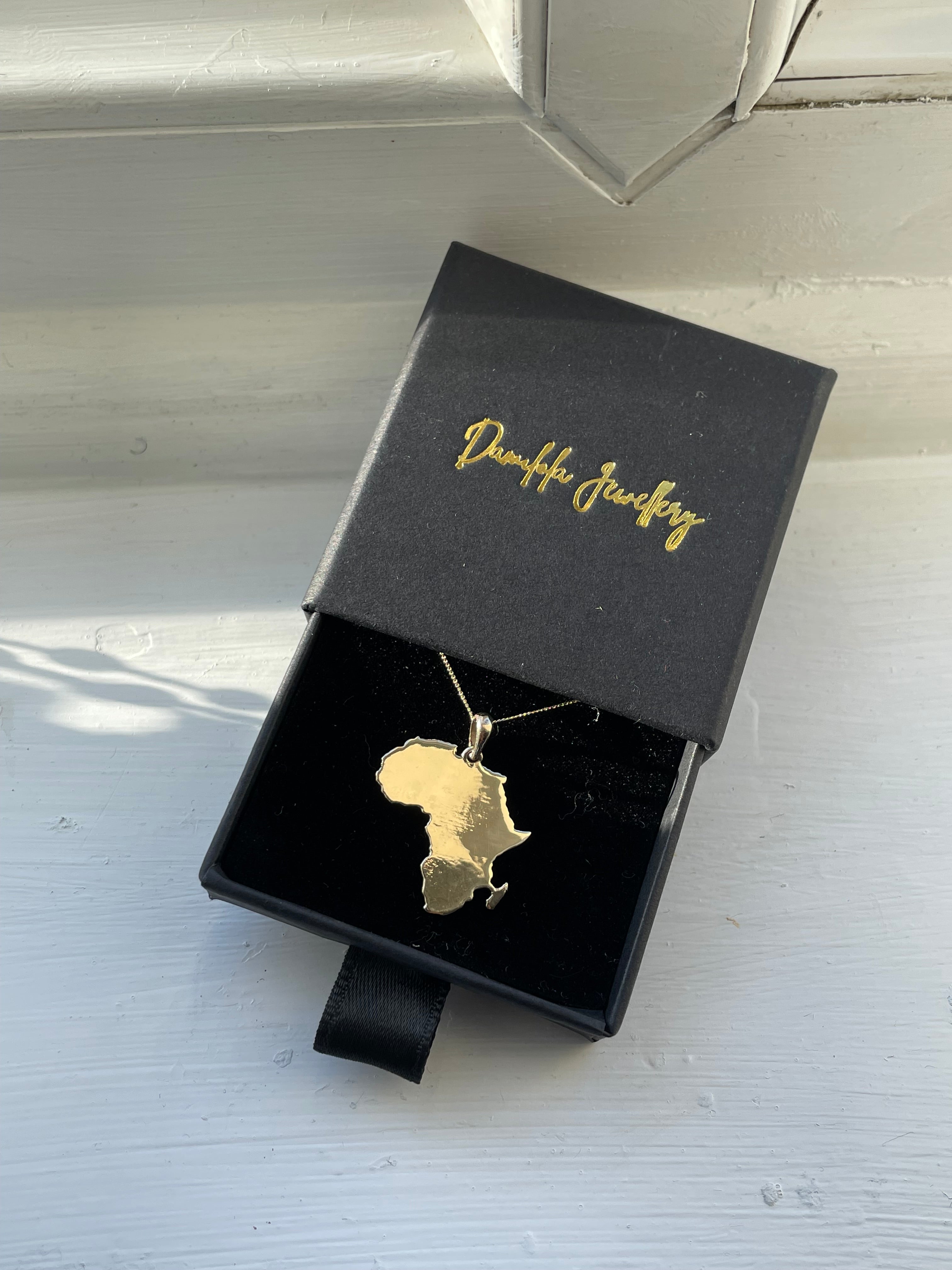 9ct Gold & 999 Silver Africa Pendant Necklace