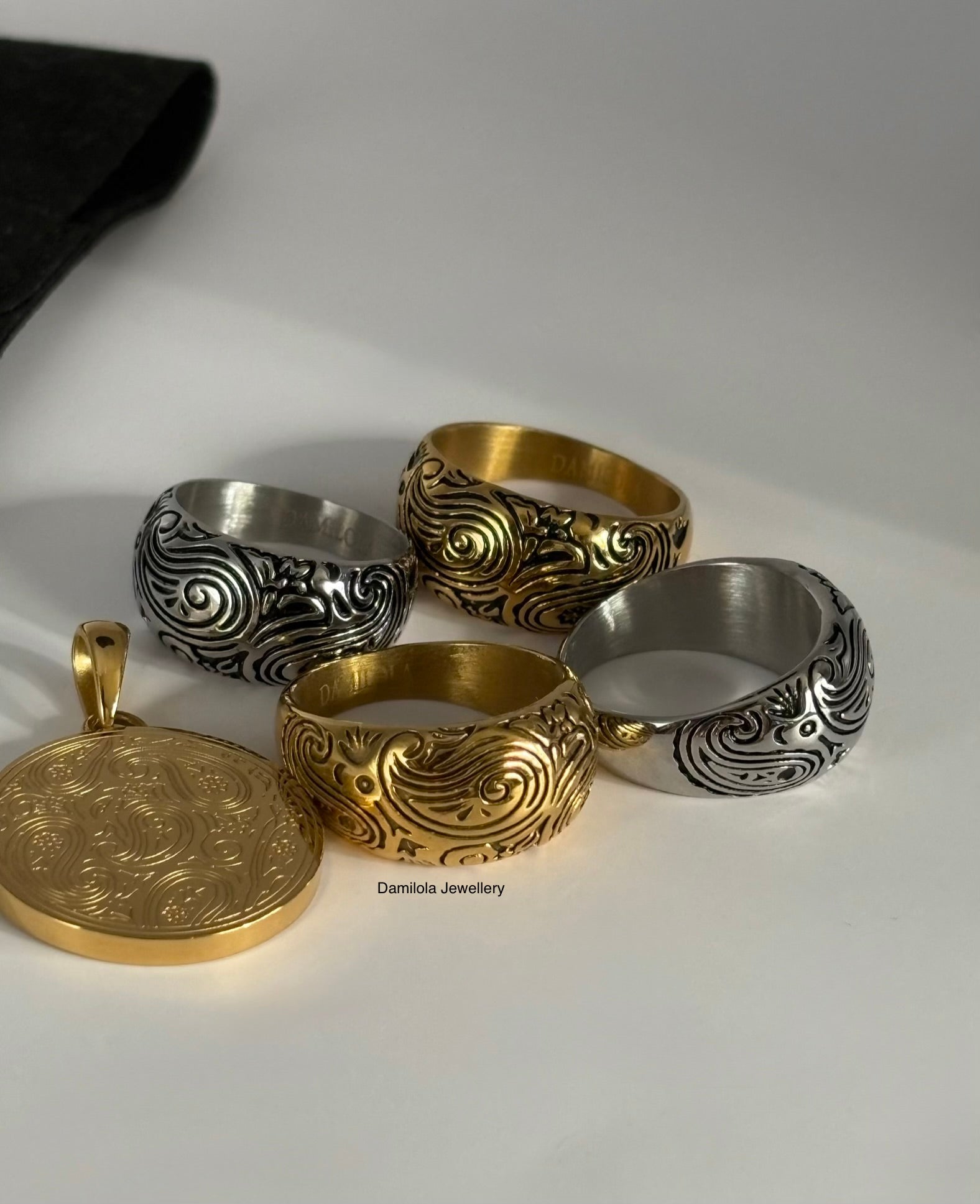 The Code ‘Classic’ Dome Ring - Gold