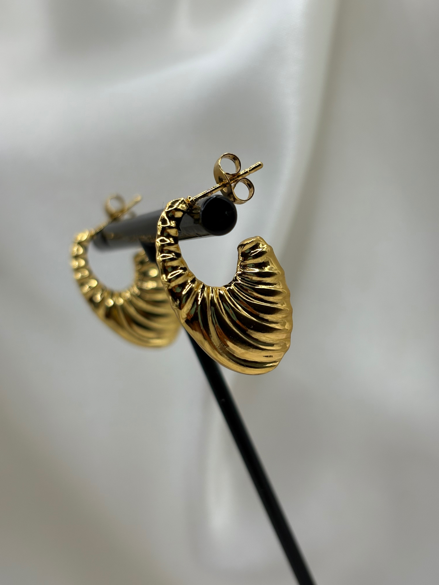 Gold ‘Ruby’ Ripple Hoops