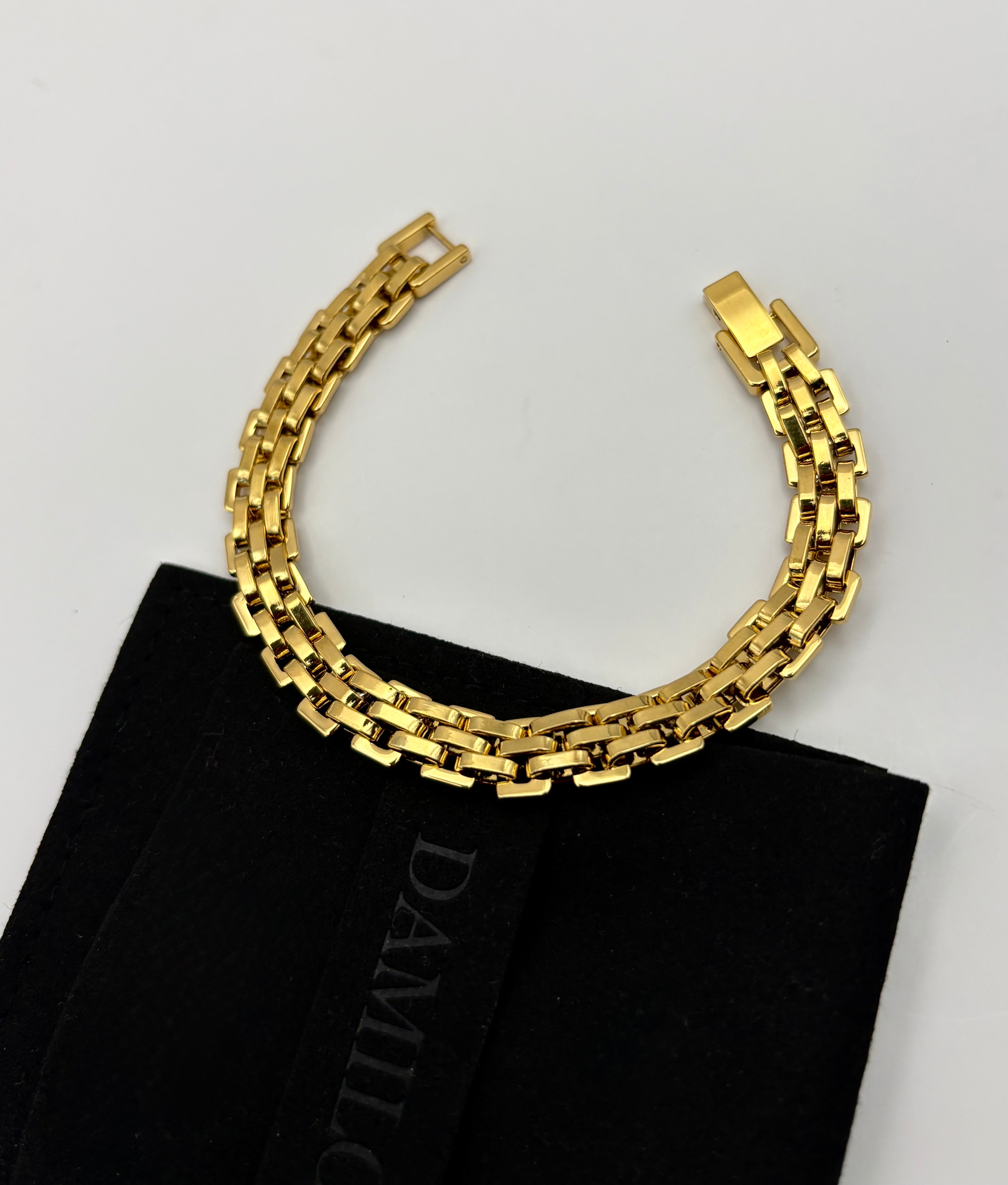 ‘Regal’ Watch Band Gold Bracelet