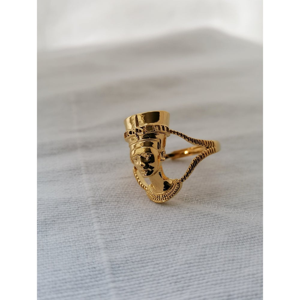 queen nefertiti ring