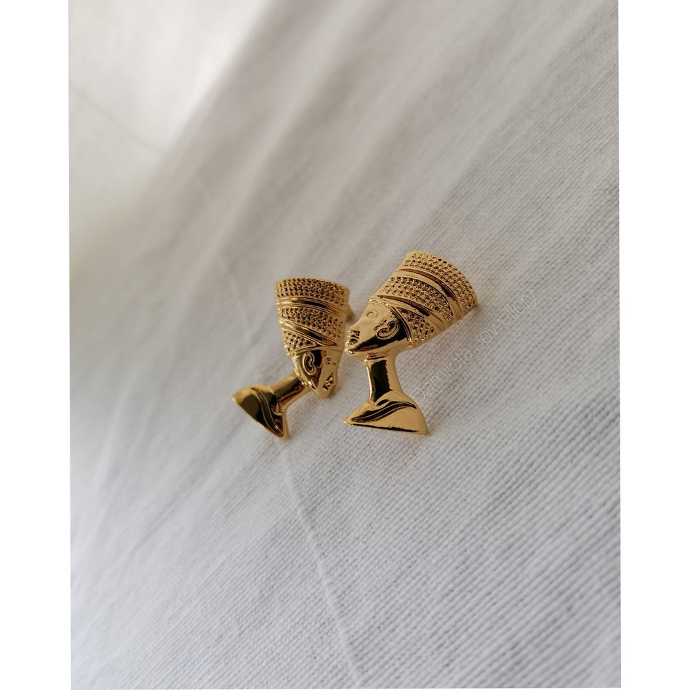 'Queen Nefertiti' - Stud Earrings - Silver/Gold