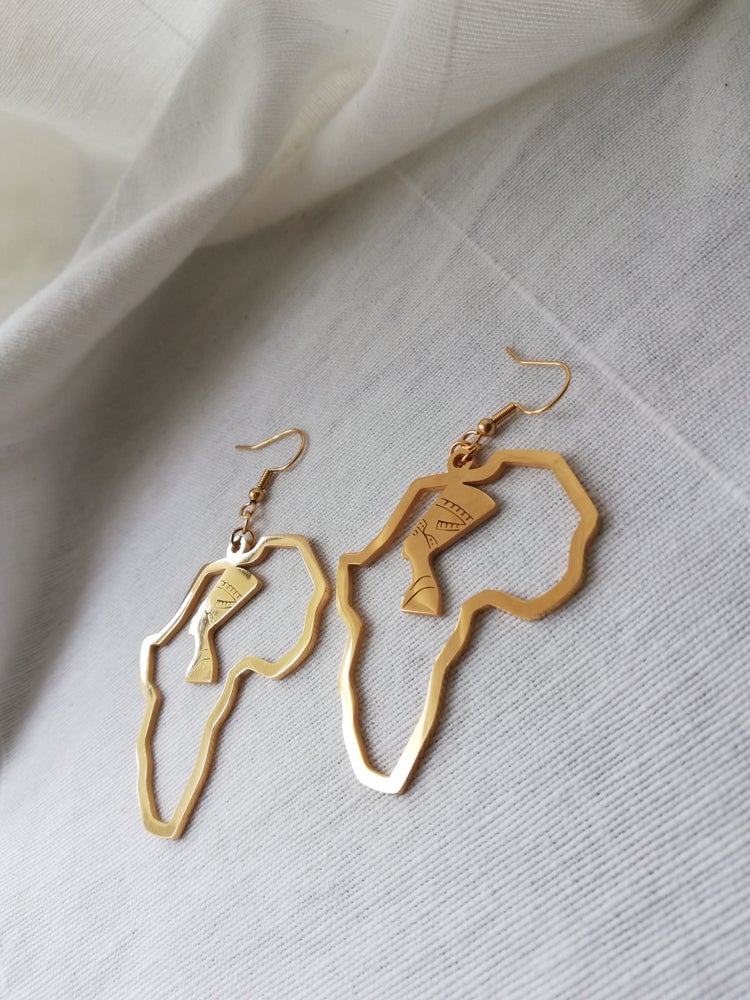 queen nefertiti earrings africa