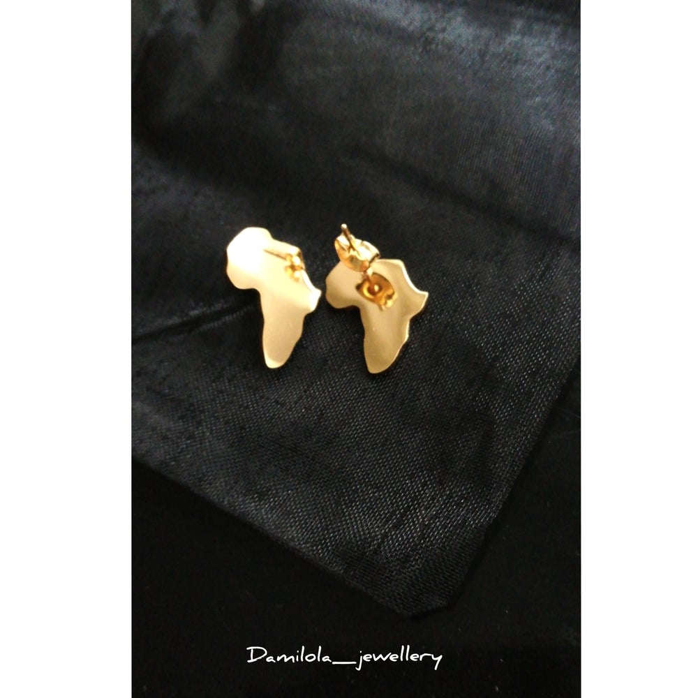 africa studs earrings