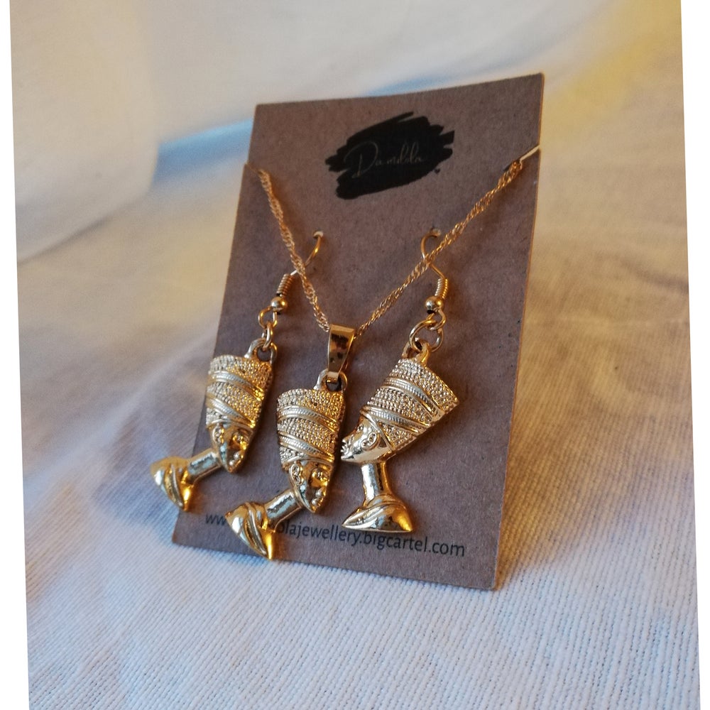 Queen Nefertiti Drop Earrings