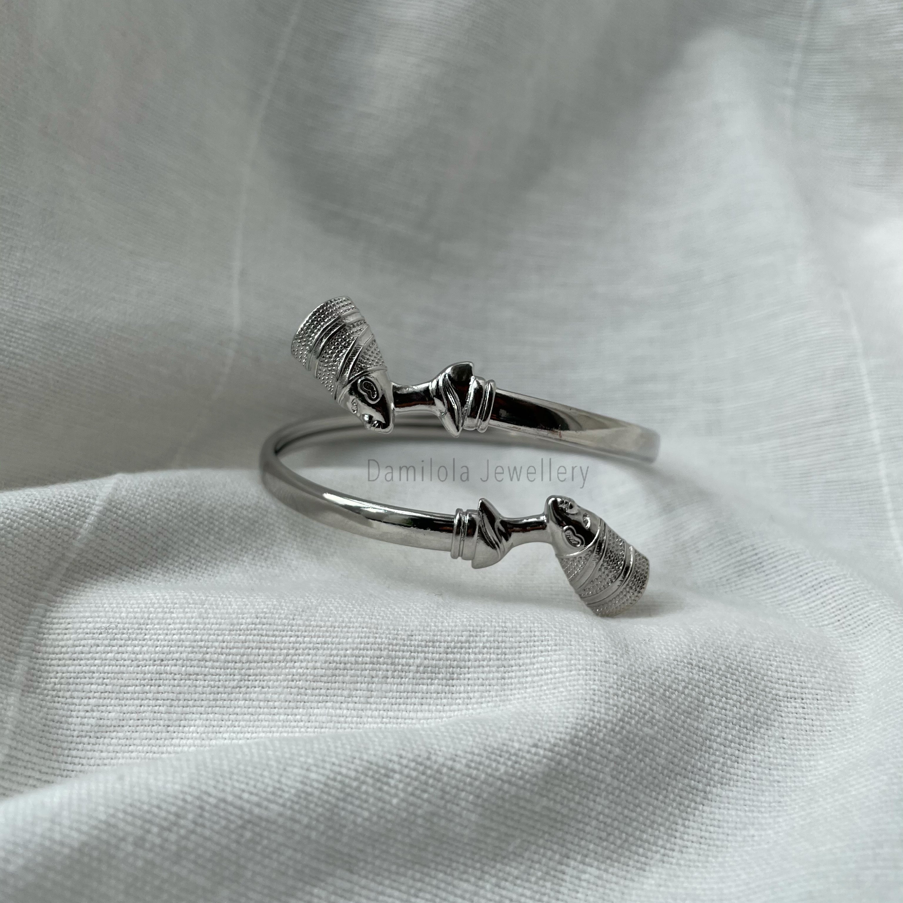 Queen Nefertiti Bangle - Gold/Silver/Black