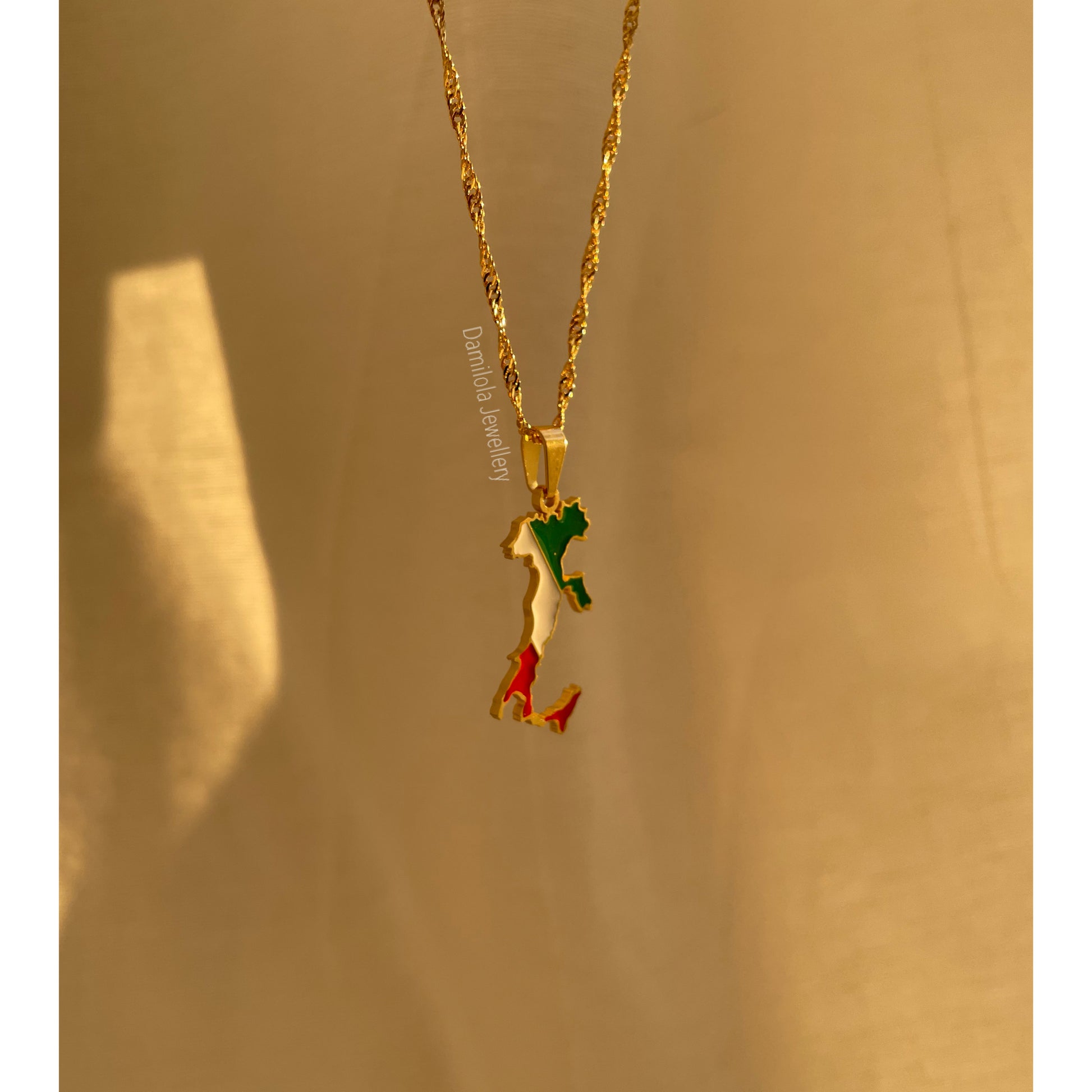 Italy flag necklace 