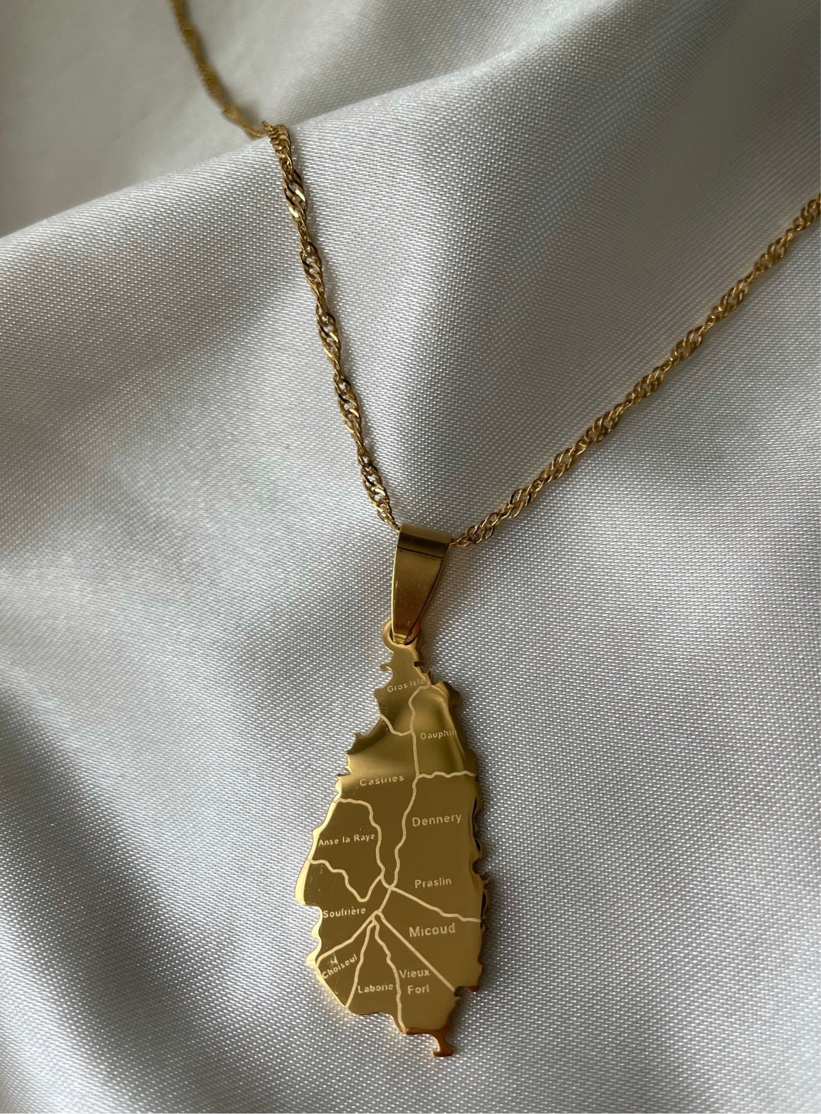 Saint Lucia flag map necklace 