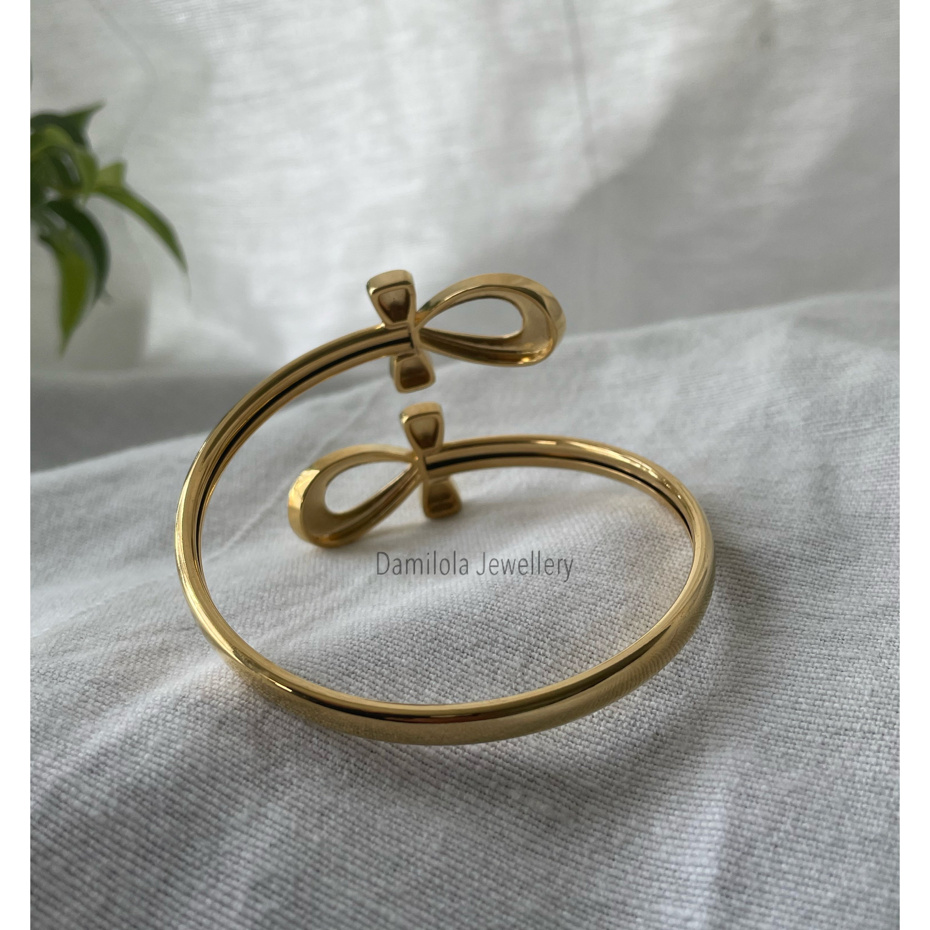 Ankh Bangle - Gold/Silver