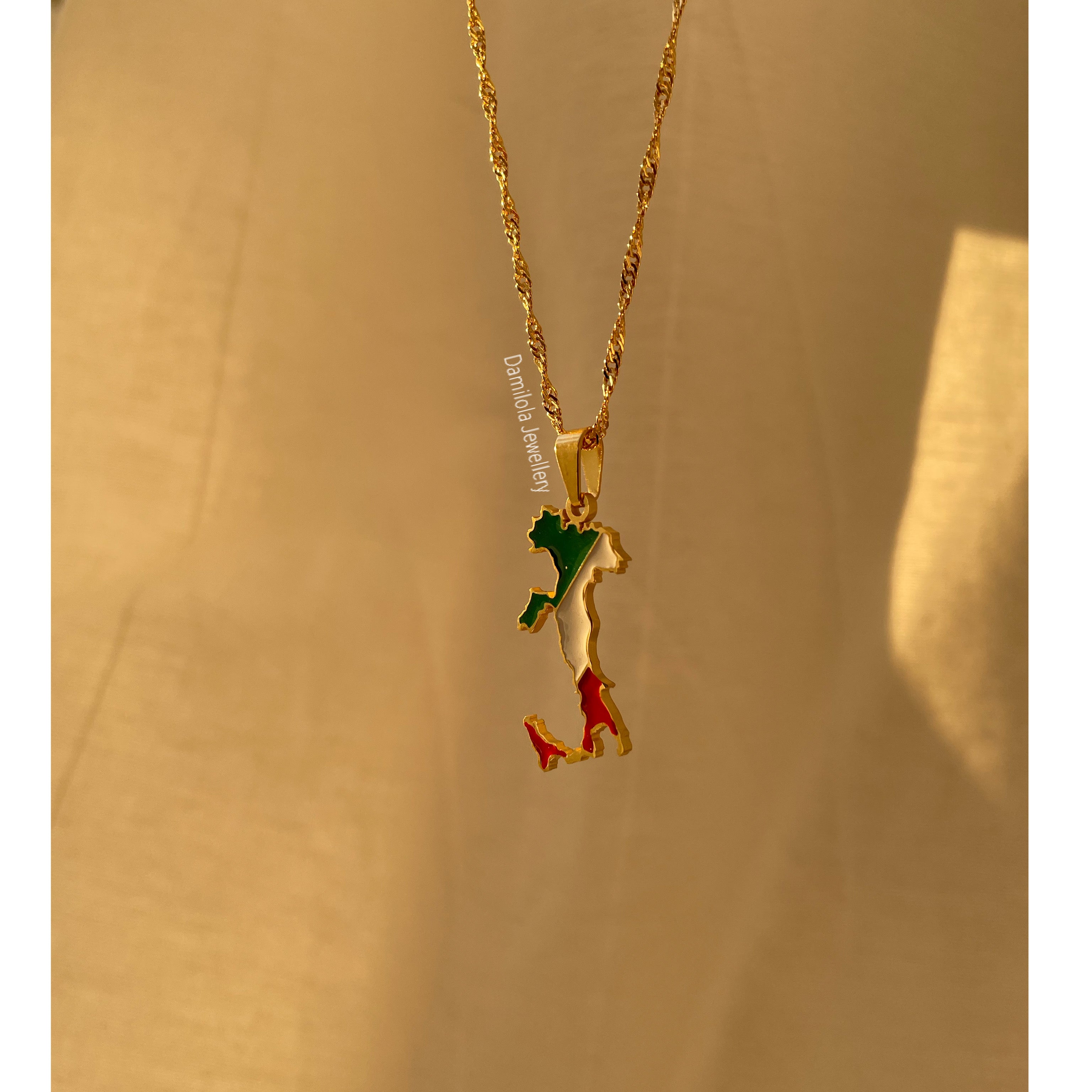 Italy flag necklace 
