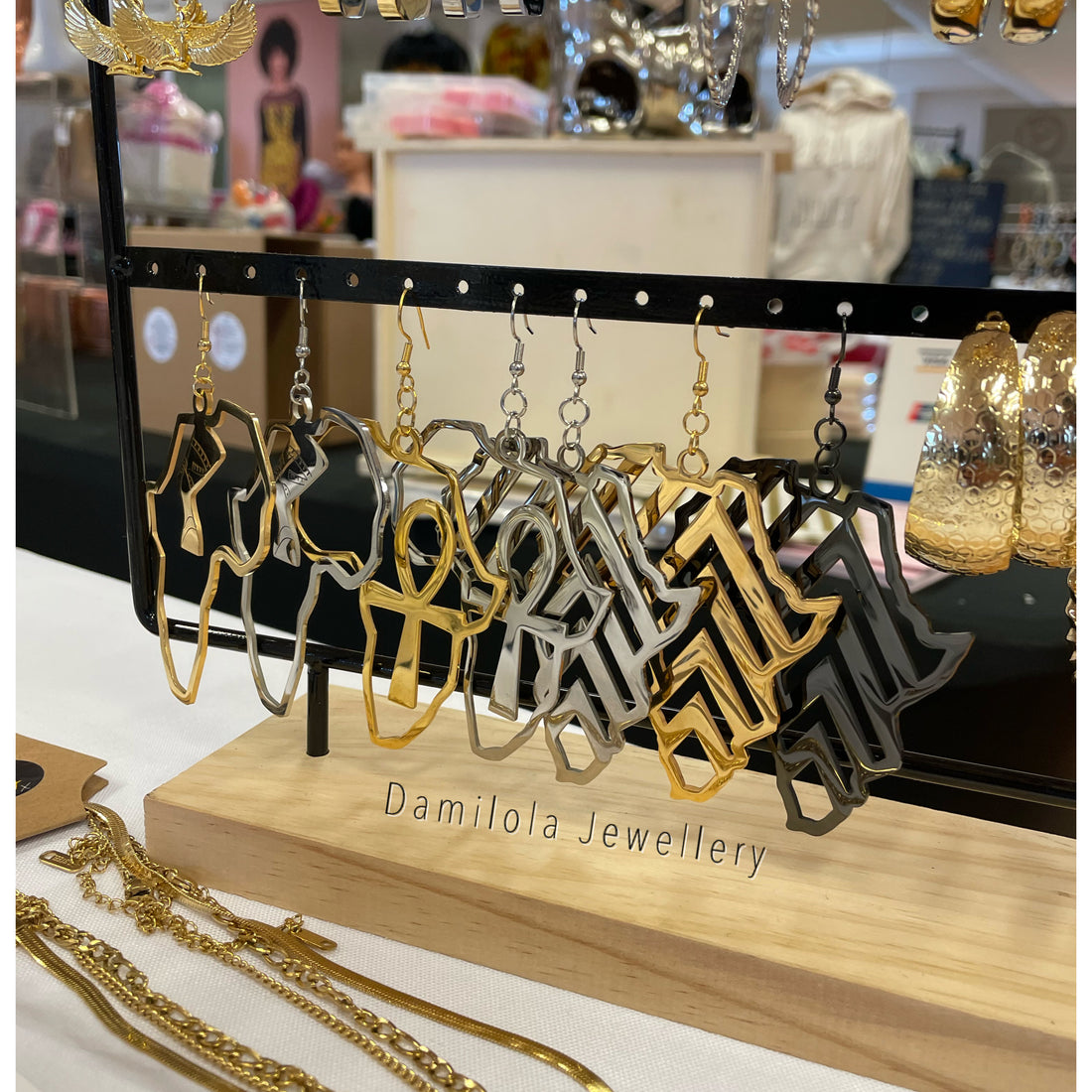 queen nefertiti earrings africa